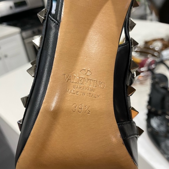 ***SOLD*** Valentino Rockstud - Picture 4 of 4